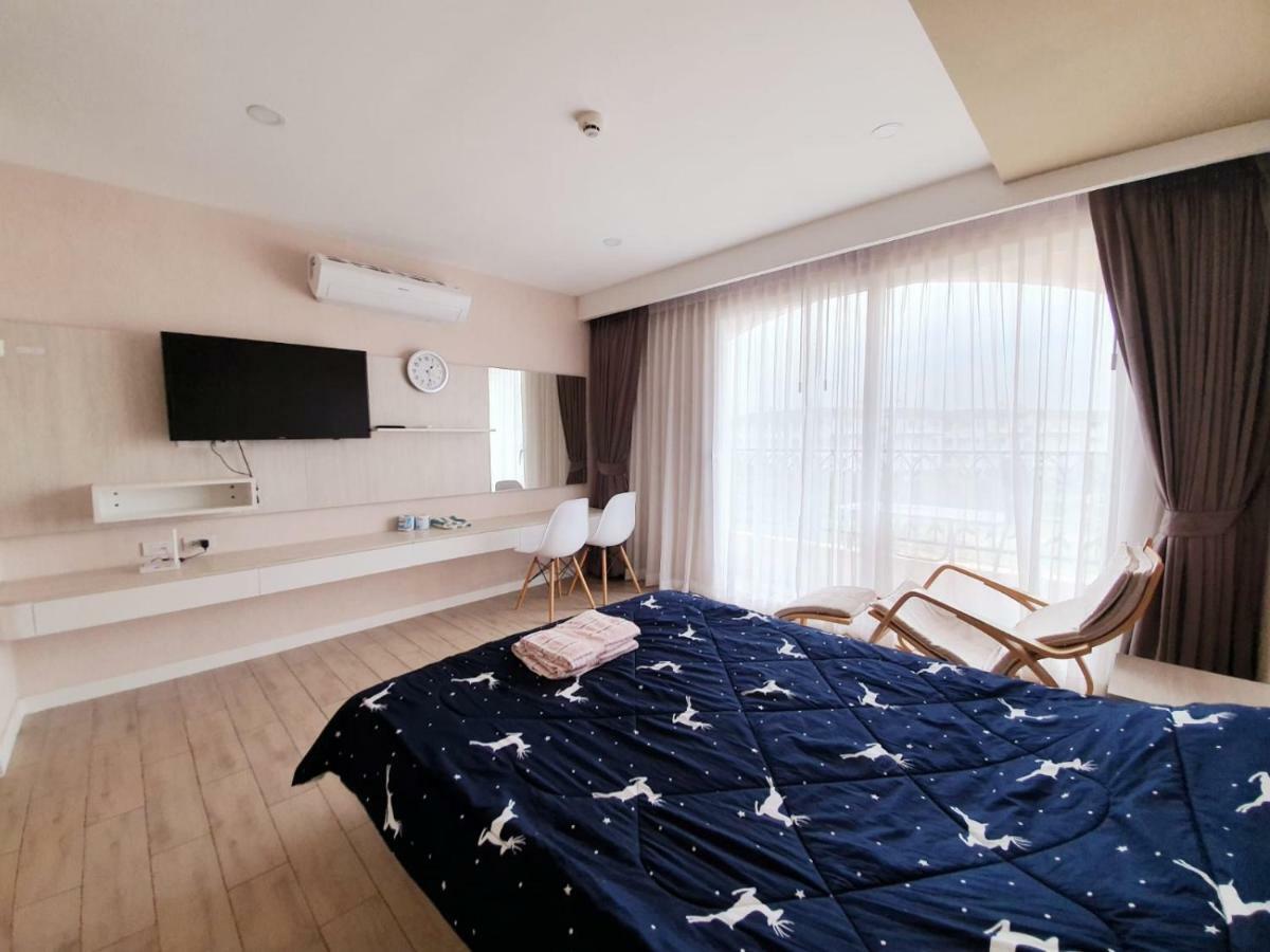 Seven Seas Condo By Dmitrii Jomtien Beach Exterior foto